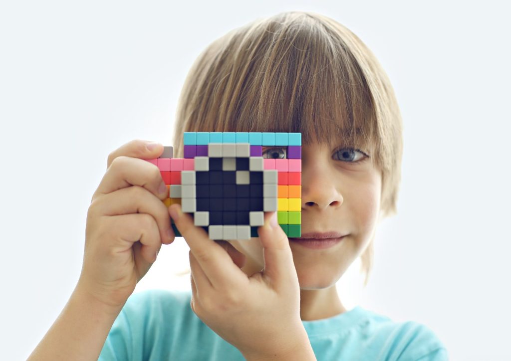 PIXIO_camera_boy
